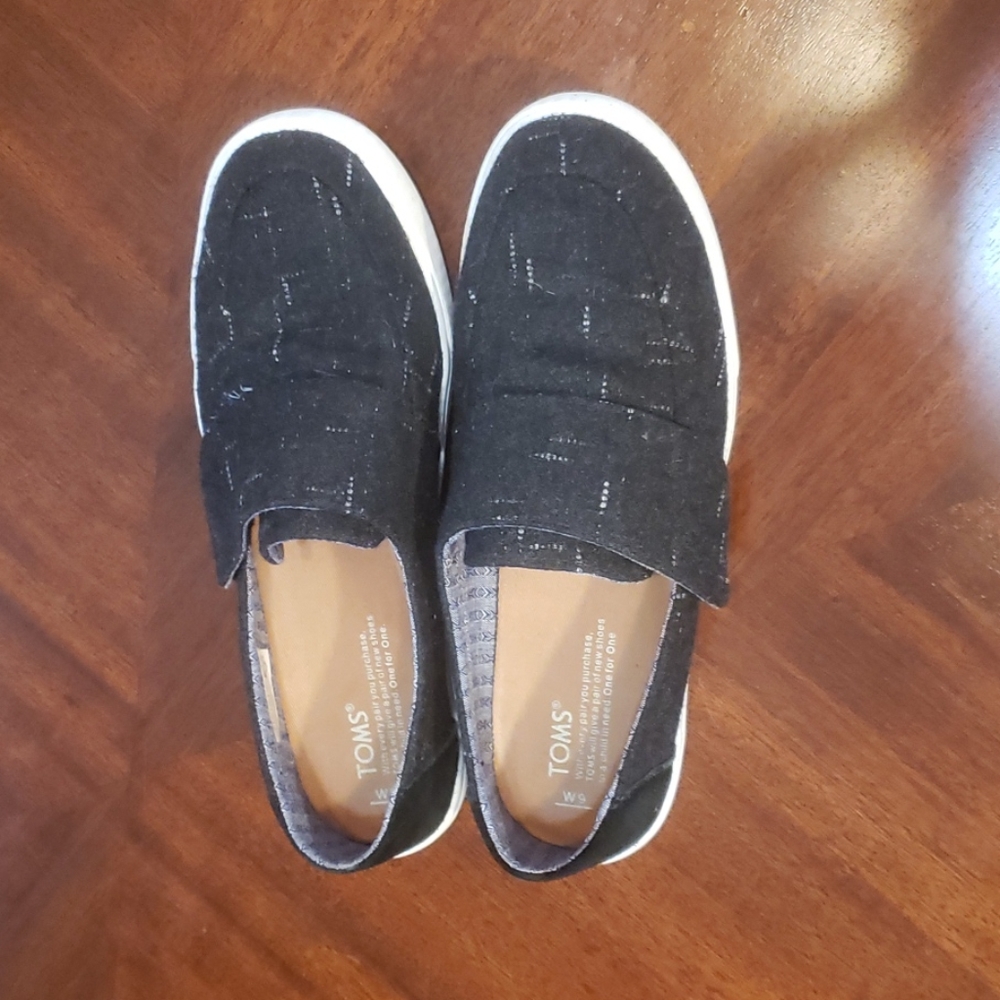 Toms velcro wool shoes